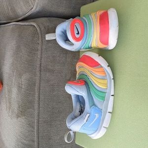 Nike Dynamo slip on shoes